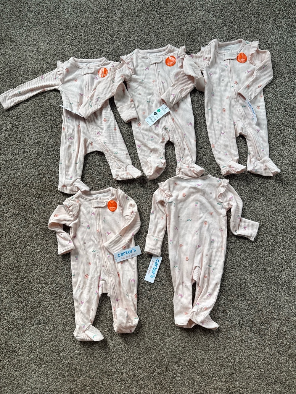 Carter’s 3 month Girl Sleepers Nwt Retail $40 Garden Themed Soft Pink Zip Up
